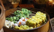 Naka Weekend Market