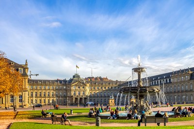 Schlossplatz Stuttgart - LaMiaFotografia/Shutterstock.com