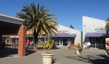 Petaluma Village Premium Outlets