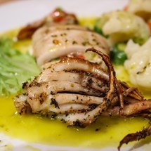 Nikos Taverna