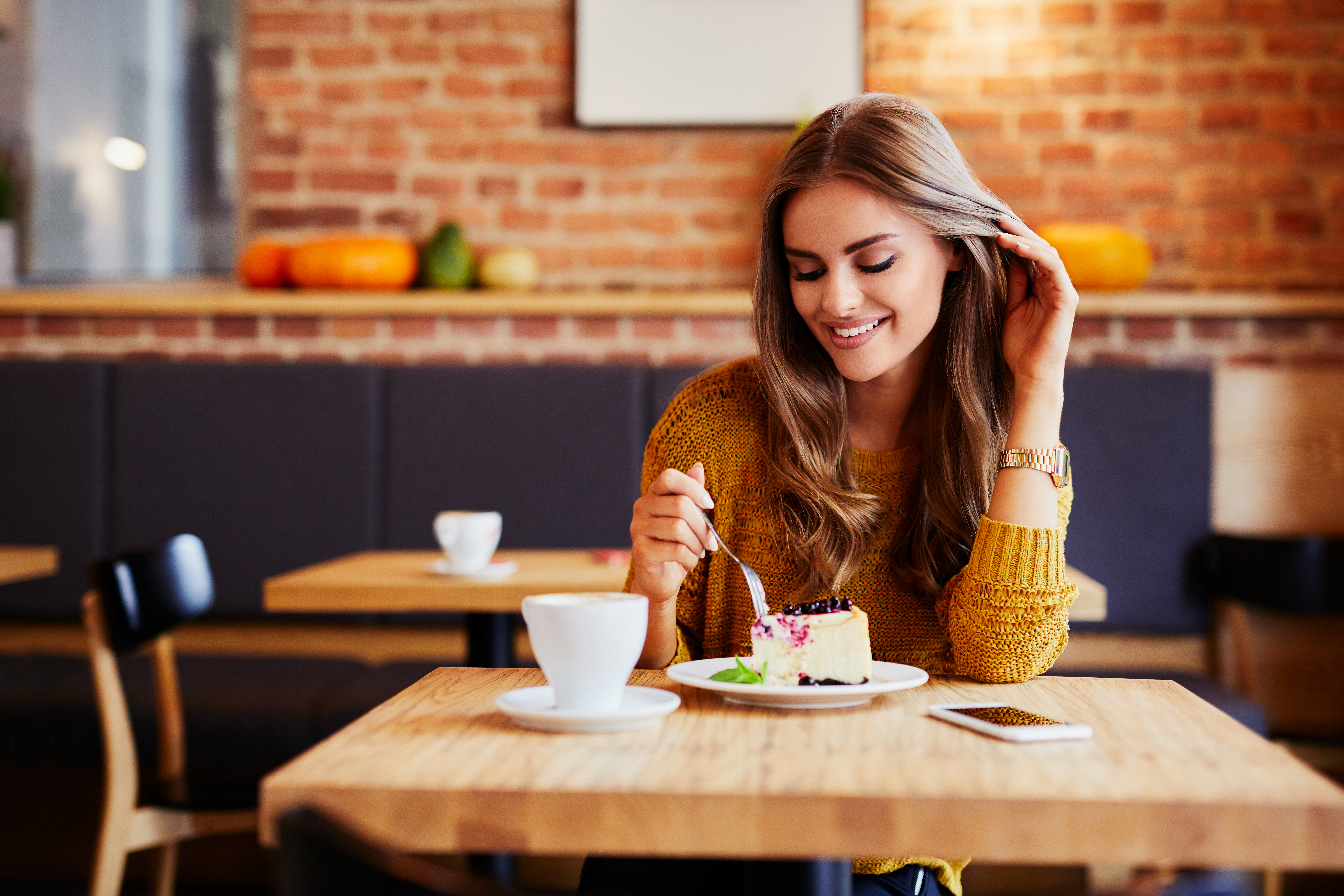 Woman sitting in a cafe