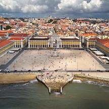 Monument to King José I at Praça do Comércio