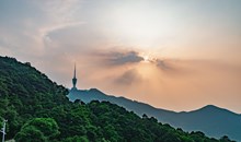 Wutong Mountain / 梧桐山