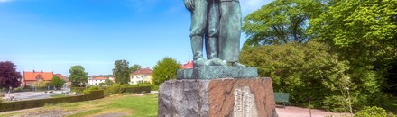 The Emigrants Monument