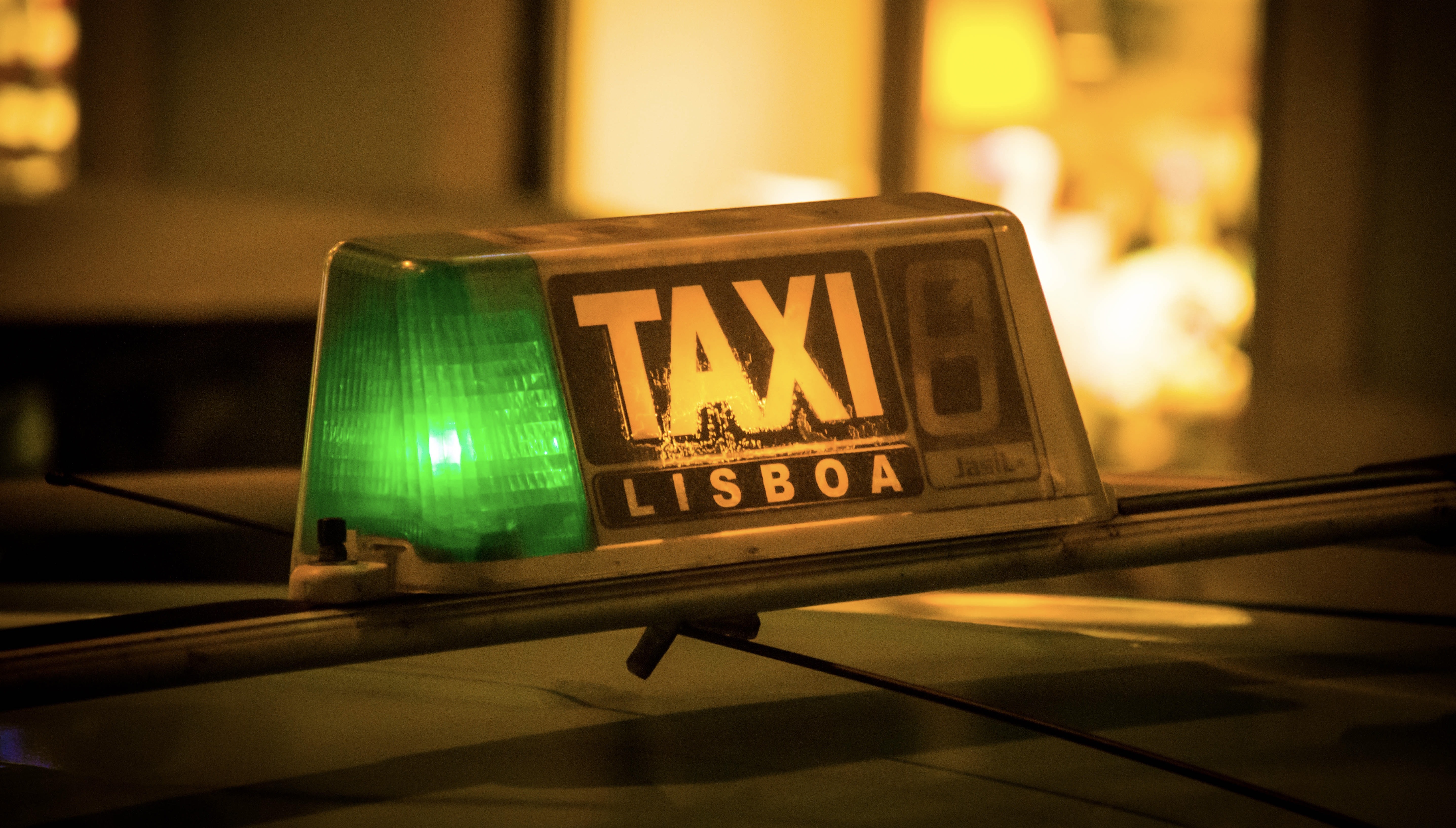 taxi Lisbon