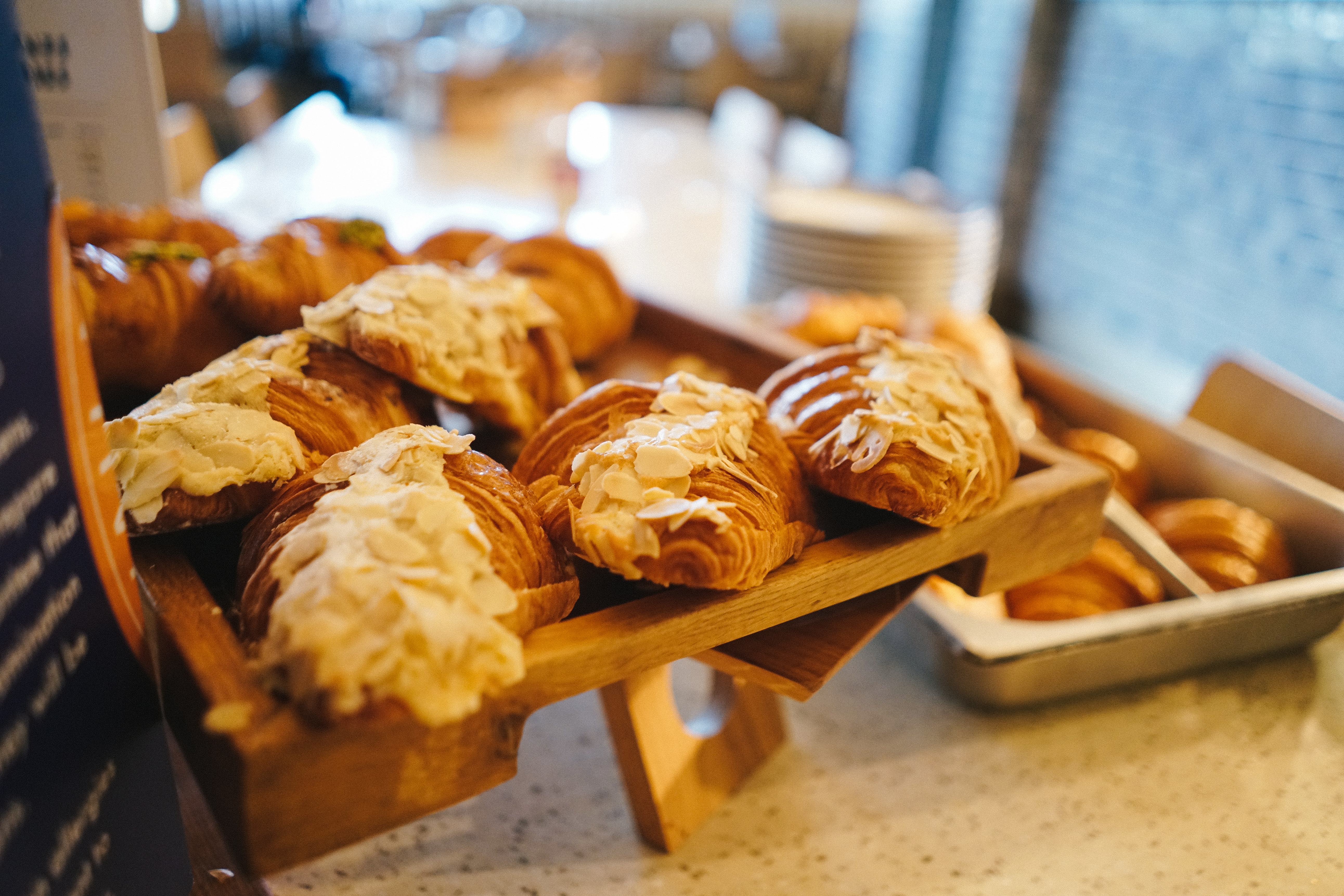 croissants with almonds