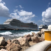 Mega Pier