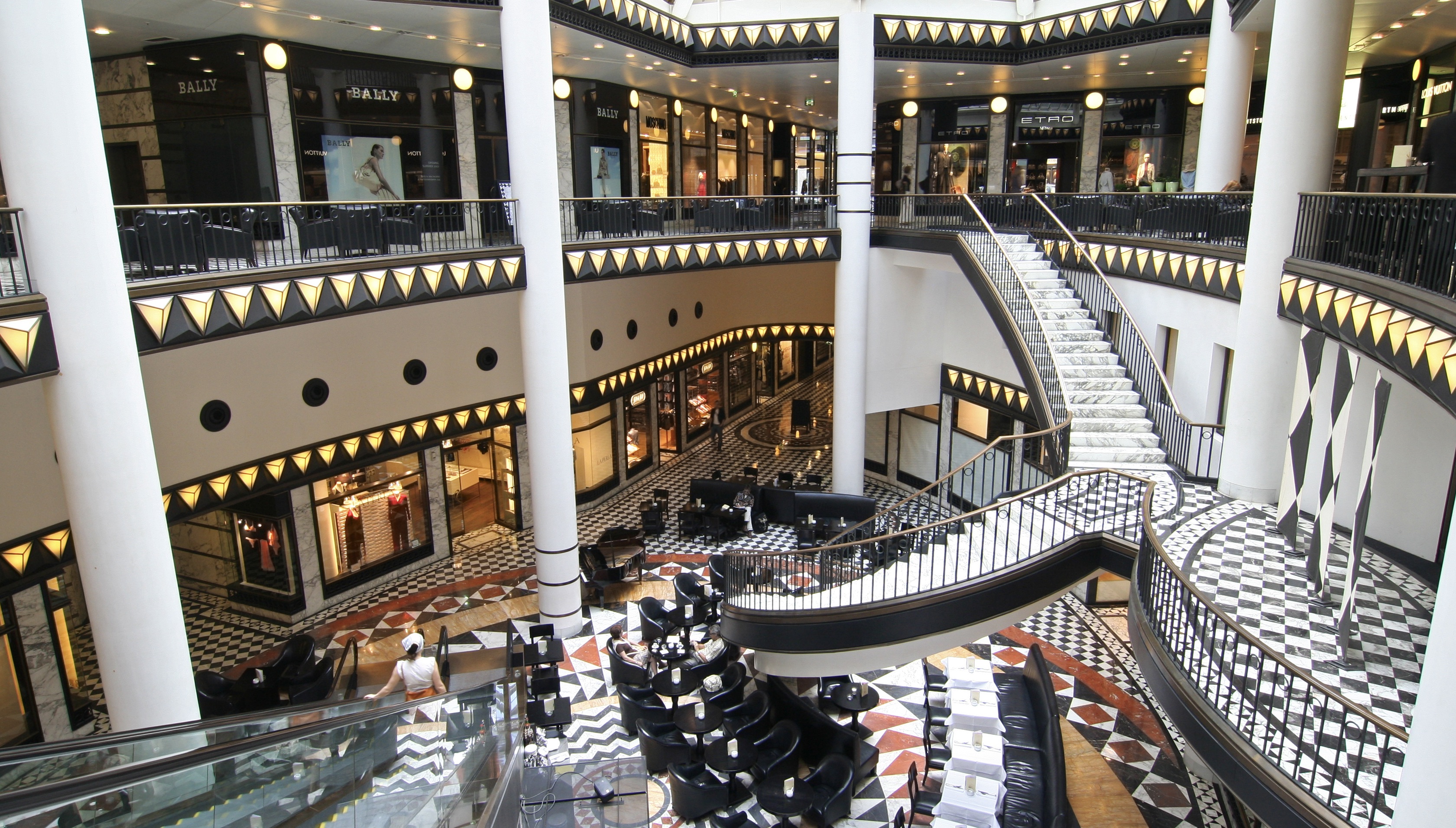 Friedrichstrasse shopping mall and cafetaria in Berlin