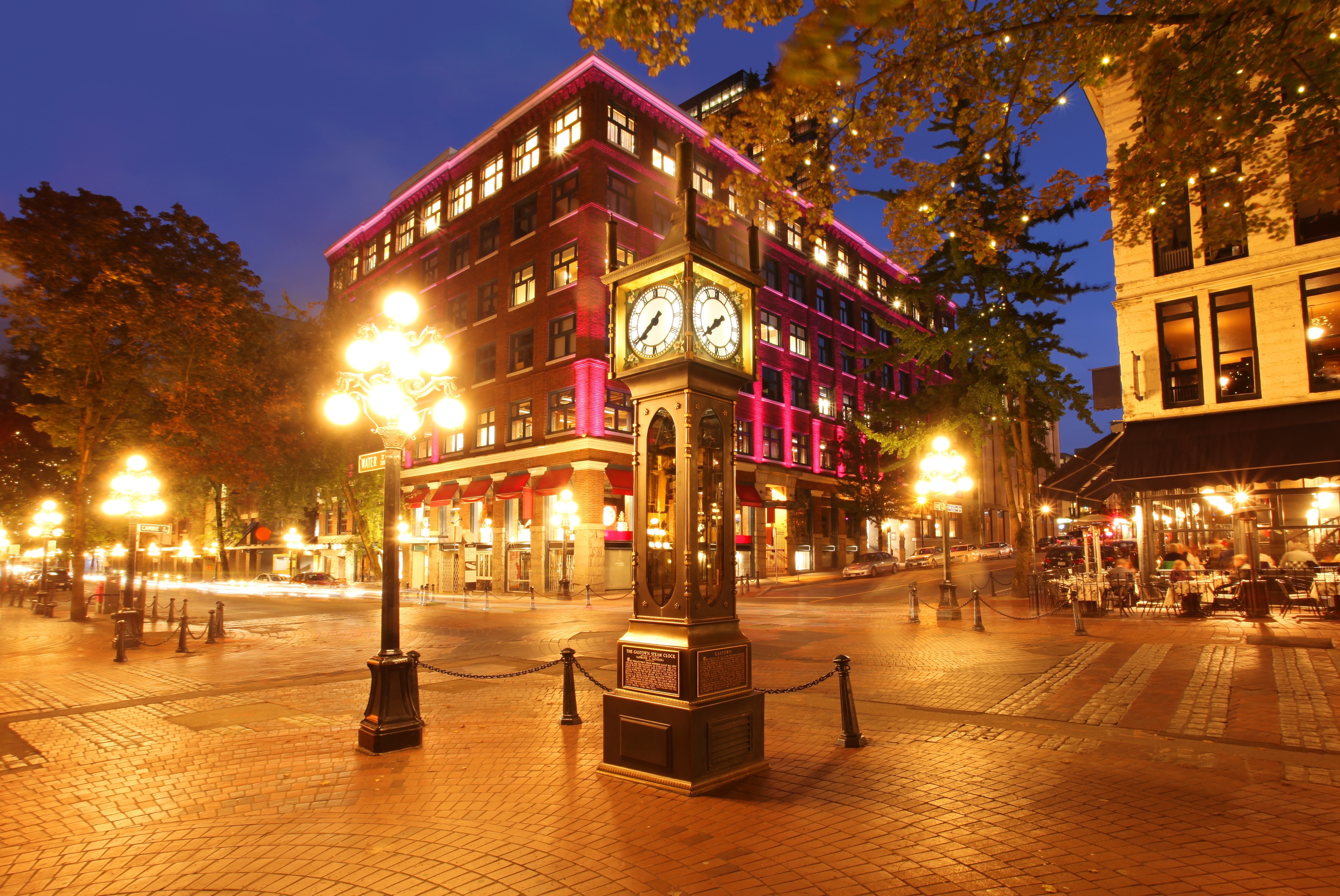 Gastown and the historical steam clock in Vancouver, Canada