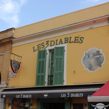 Les Trois Diables