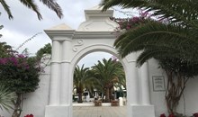 Arts & Crafts Market in Pueblo Marinero