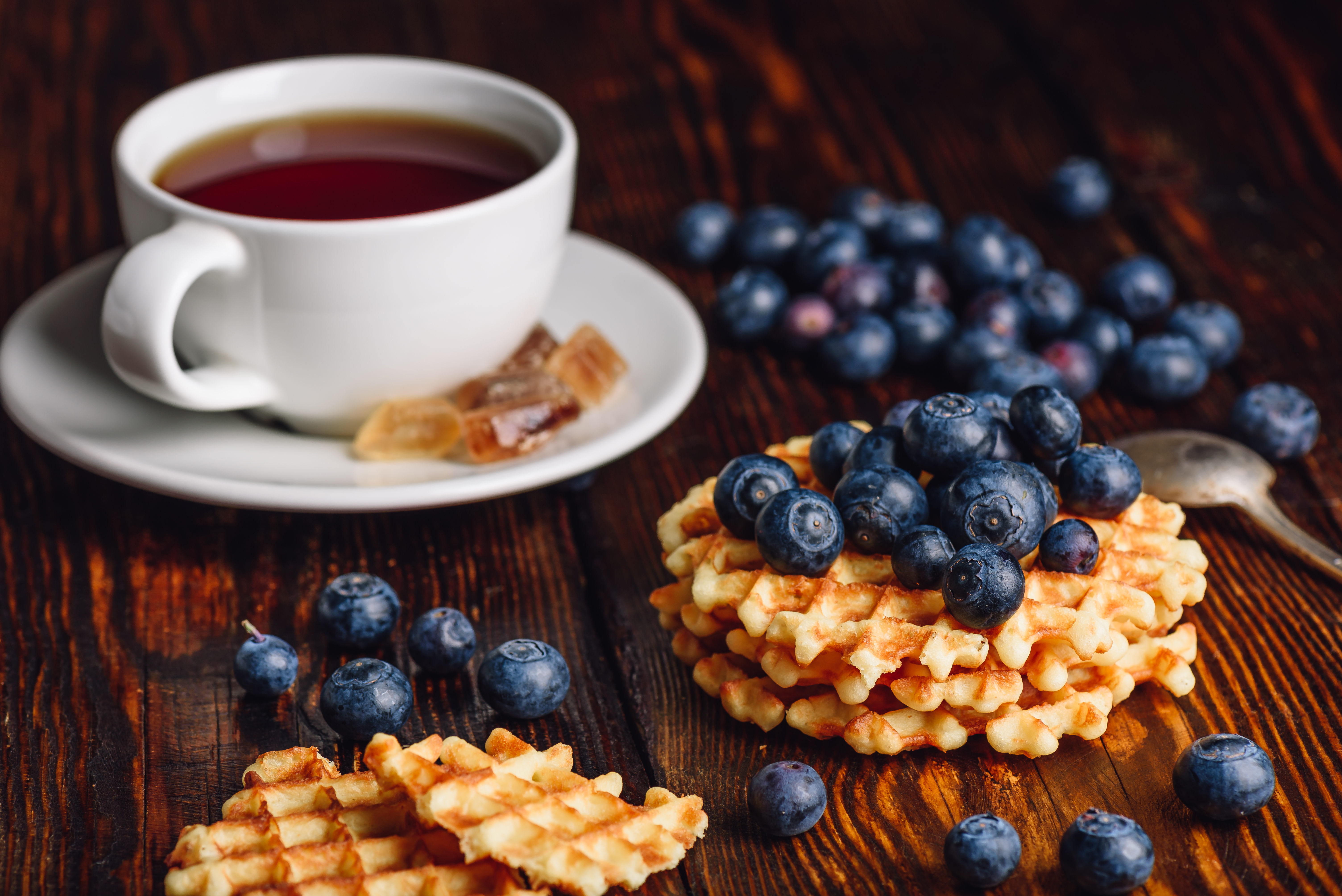 waffles with berries and cafe