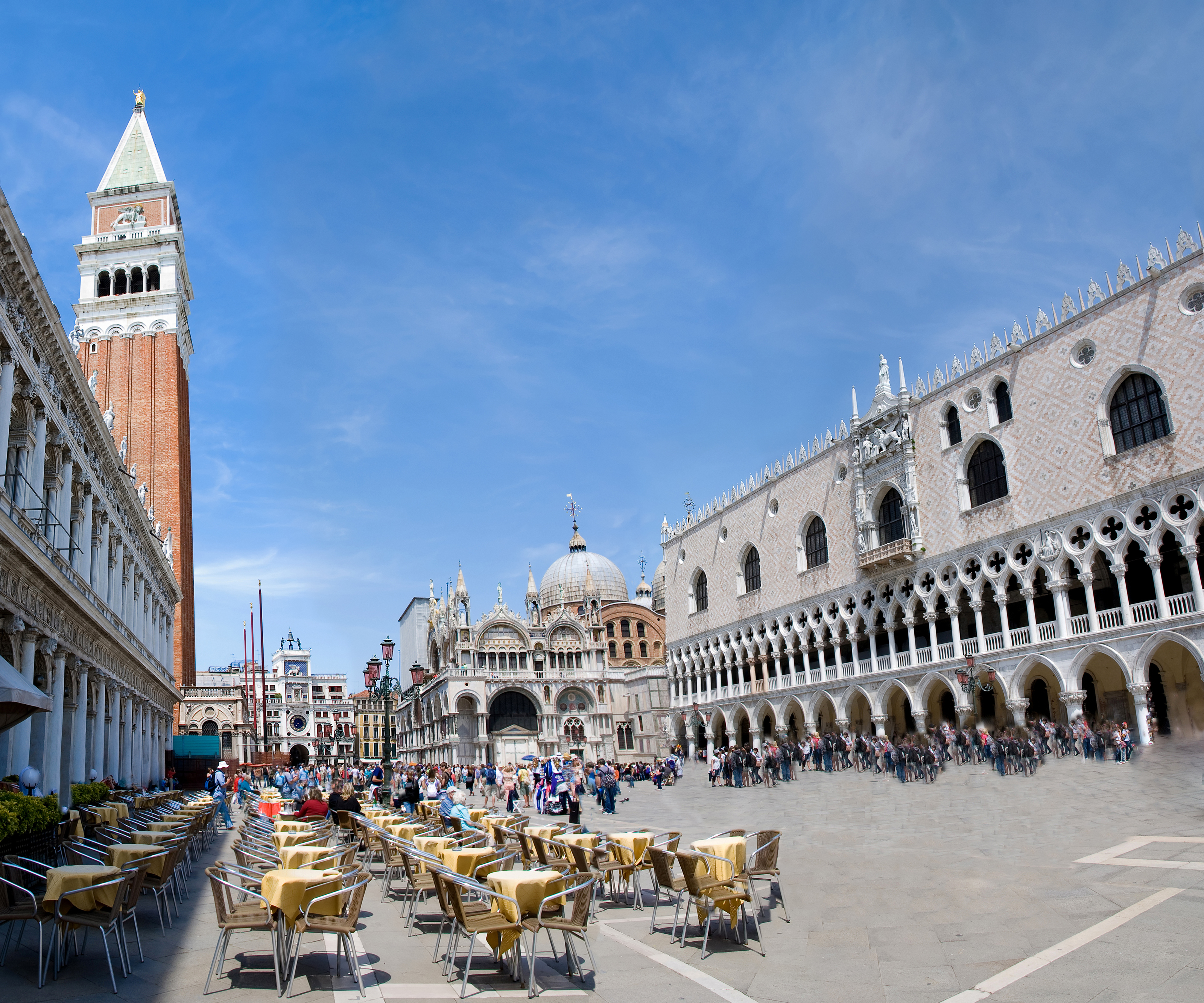Piazza San Marco with Campanile, Basilika San Marco and Doge Palace. Venice, Italy