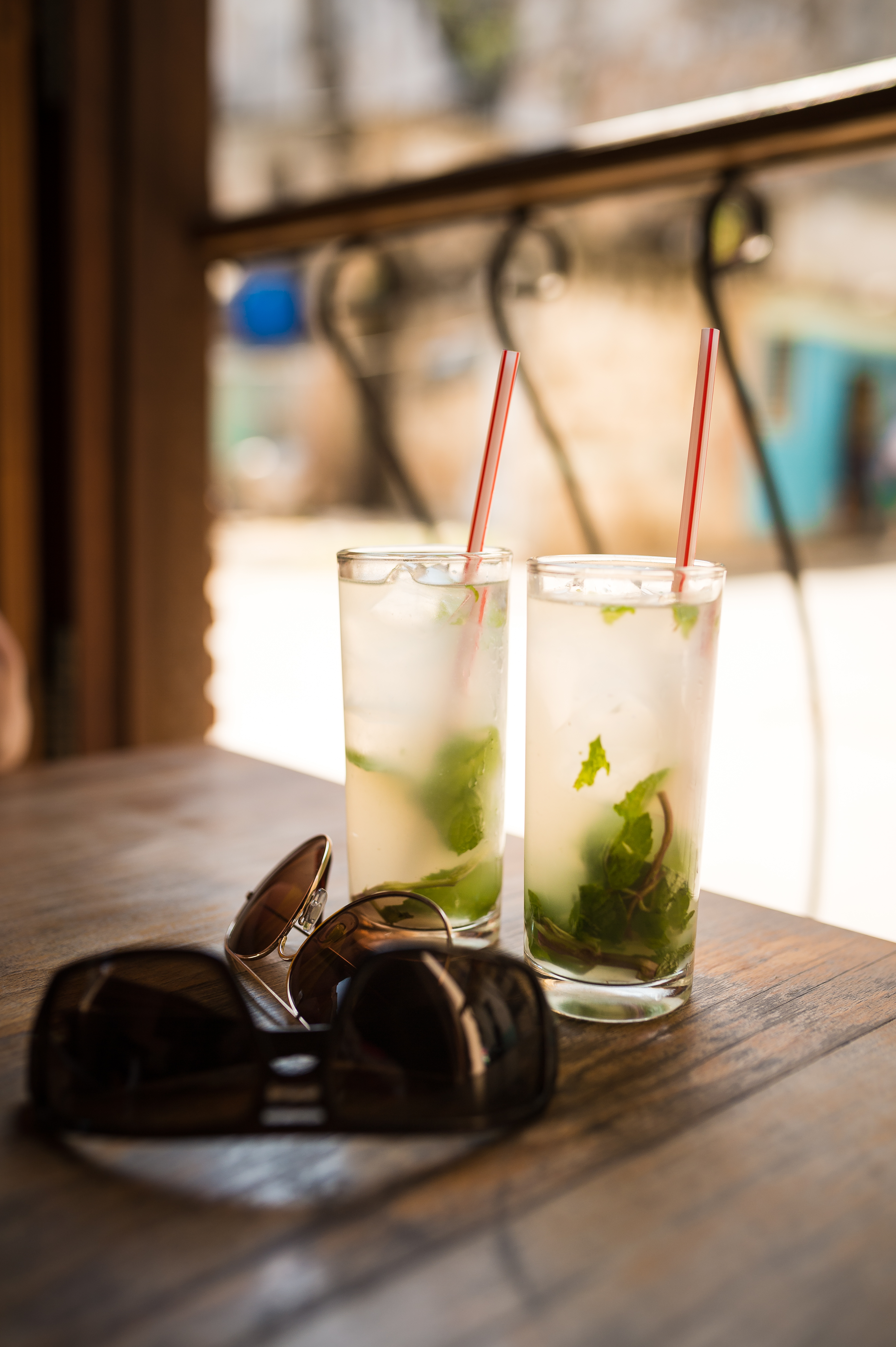 mojitos in a bar