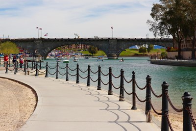 Lake Havasu - Candace Kelly/Shutterstock.com