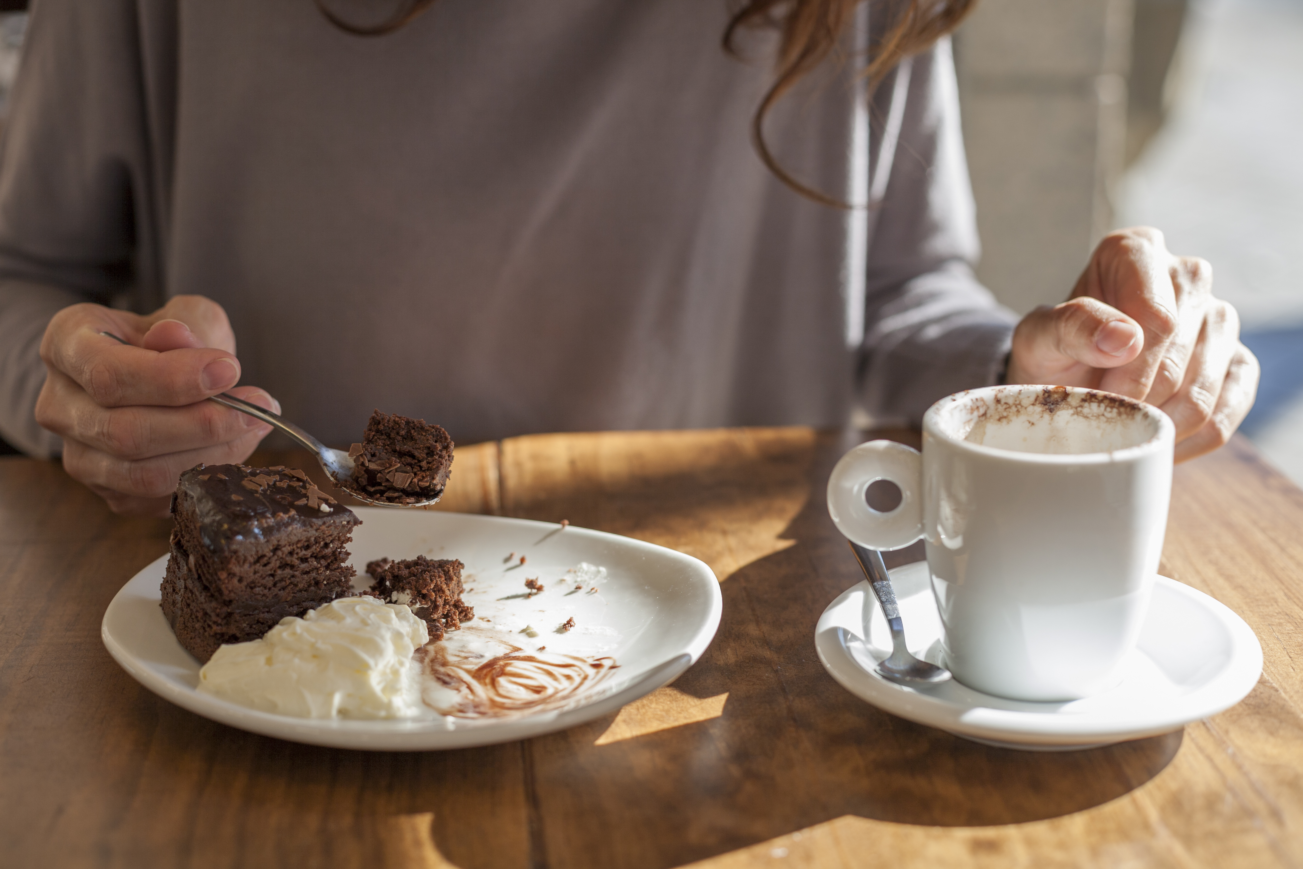 Chocolate cake and cappuccino