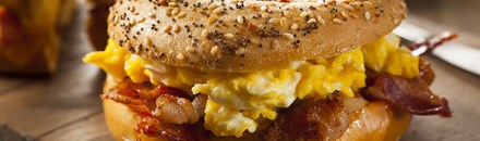 Über Über Bagels & Deli