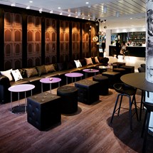 Hotel Plaza Lobby Bar