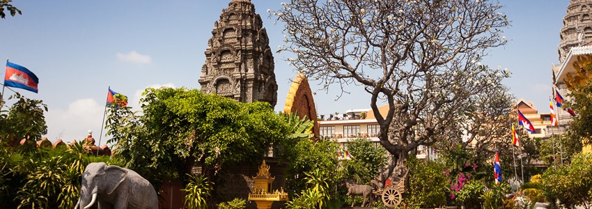 temple in Phnom Penh