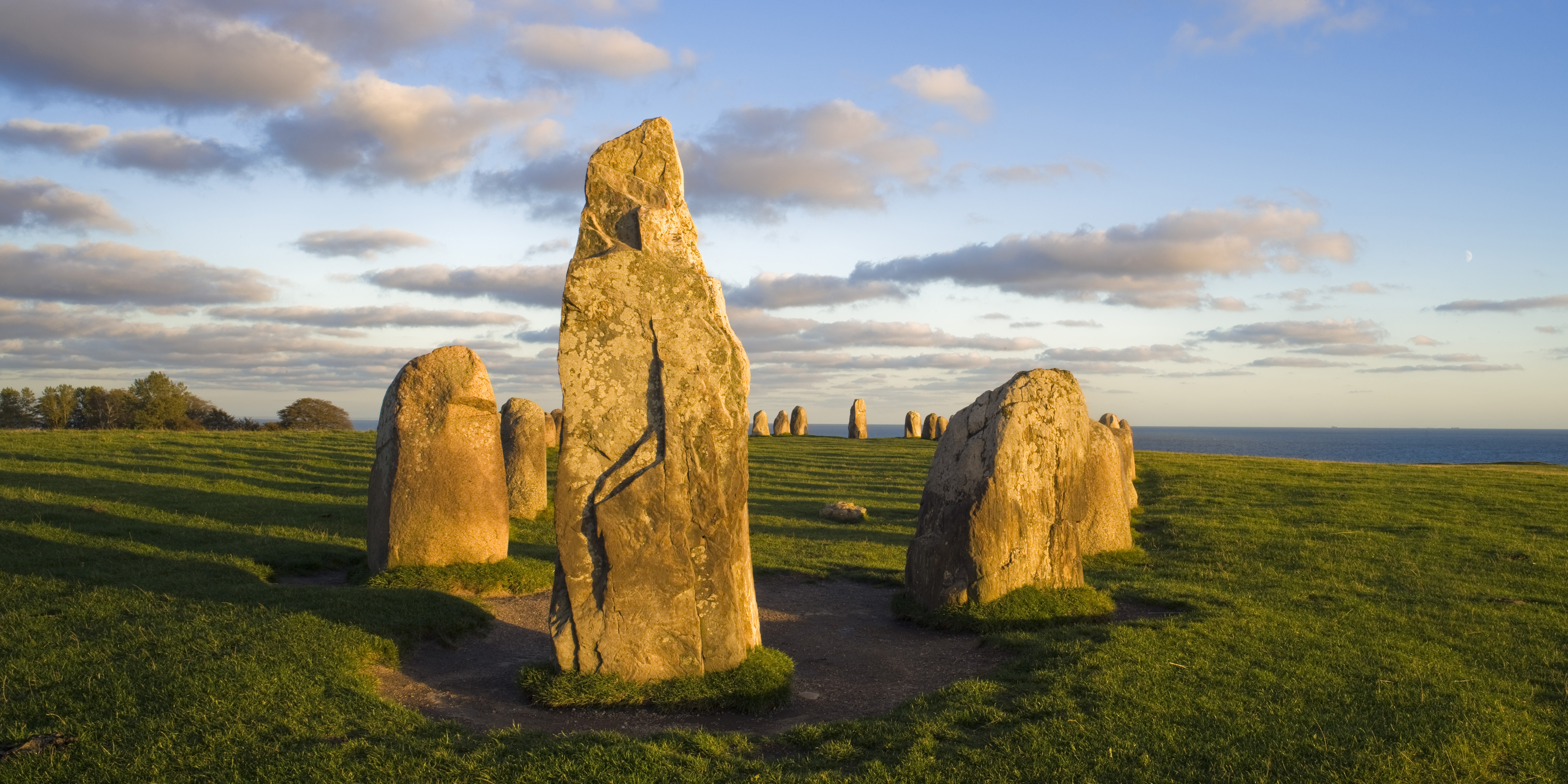 59 块巨石吸引着成千上万的游客