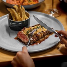 Ampersand Eatery