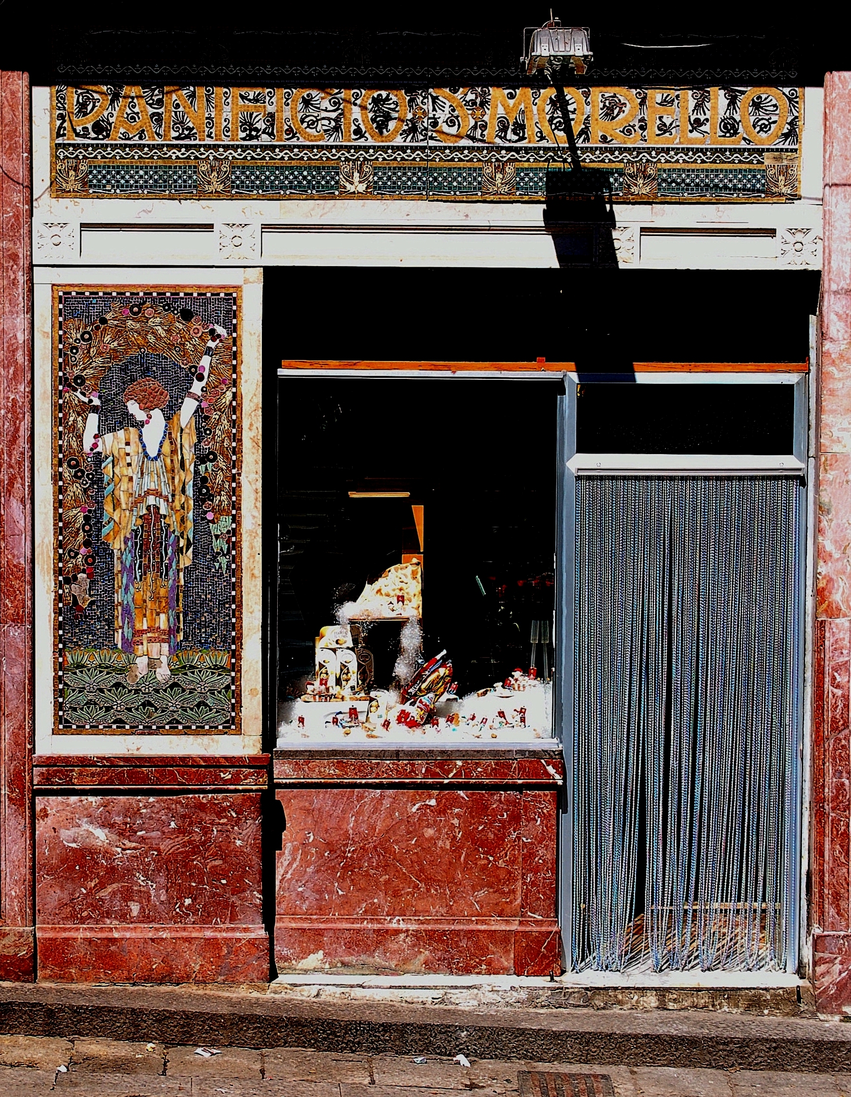Mosaic in mercato del Capo, Palermo