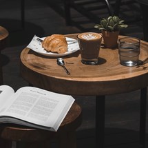 La Bottega de Fitz & Co. — Literary Cafe