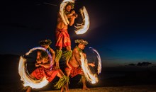 Island Breeze Luau (Kailua-Kona)
