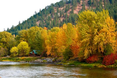 Wenatchee River downstream, Leavenworth - stevevoght